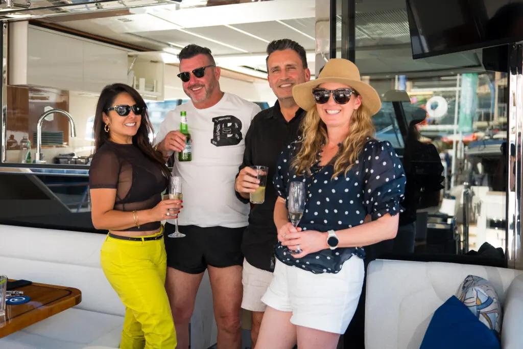 RMarine-2281757 Riviera Boats